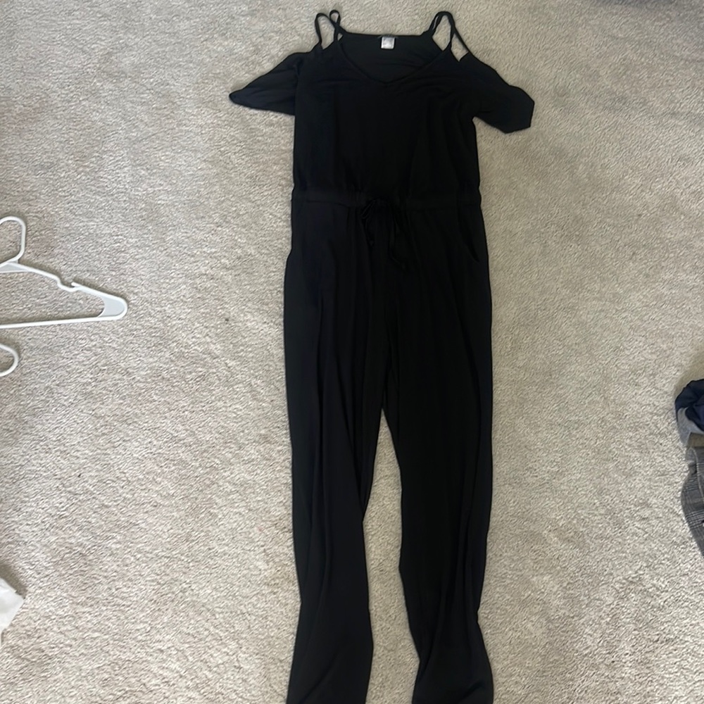 NEVER WORN VENUS BLACK JUMPSUIT!! size M